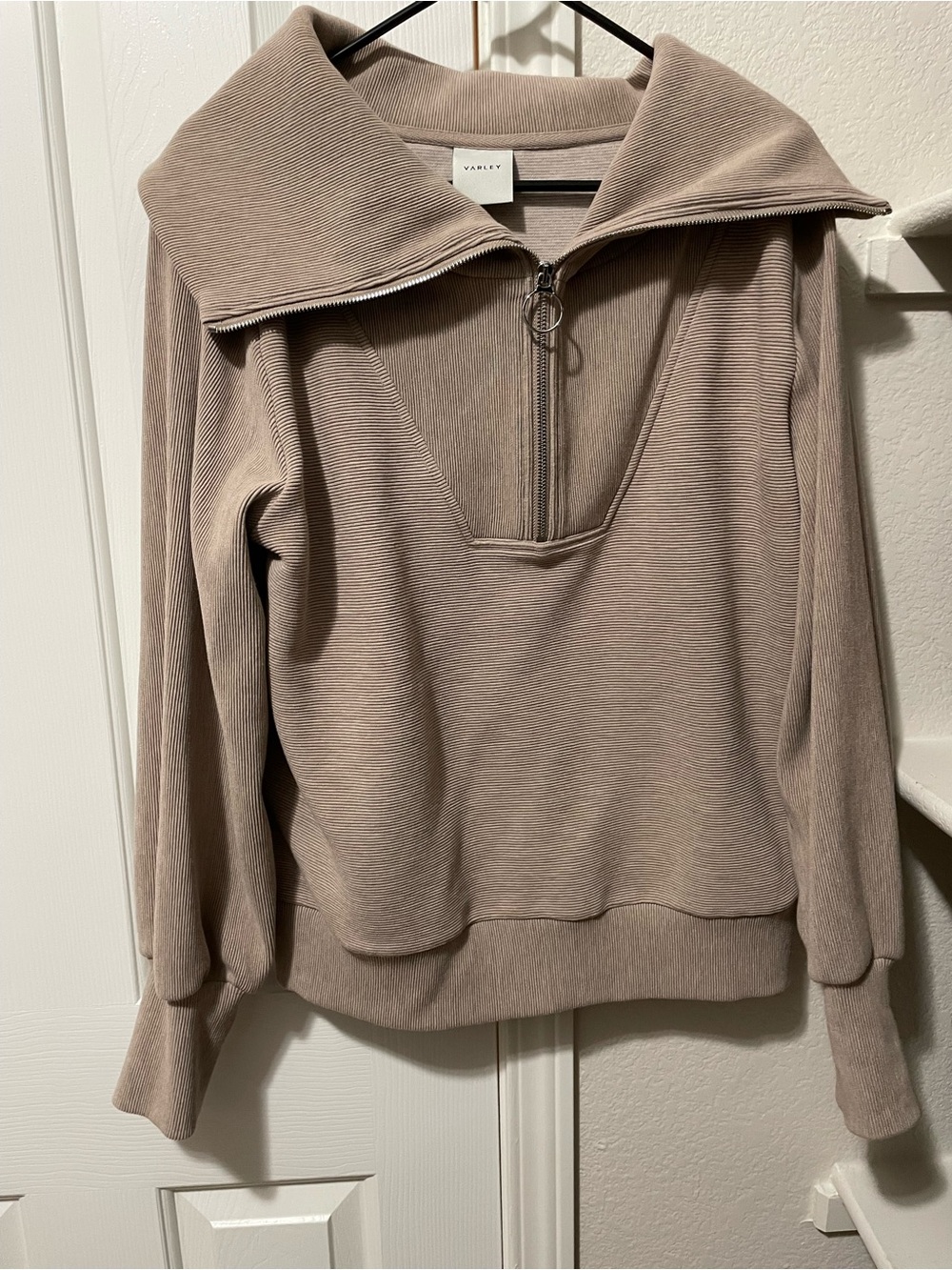 Varley Vine Half Zip Pullover in Taupe Marl